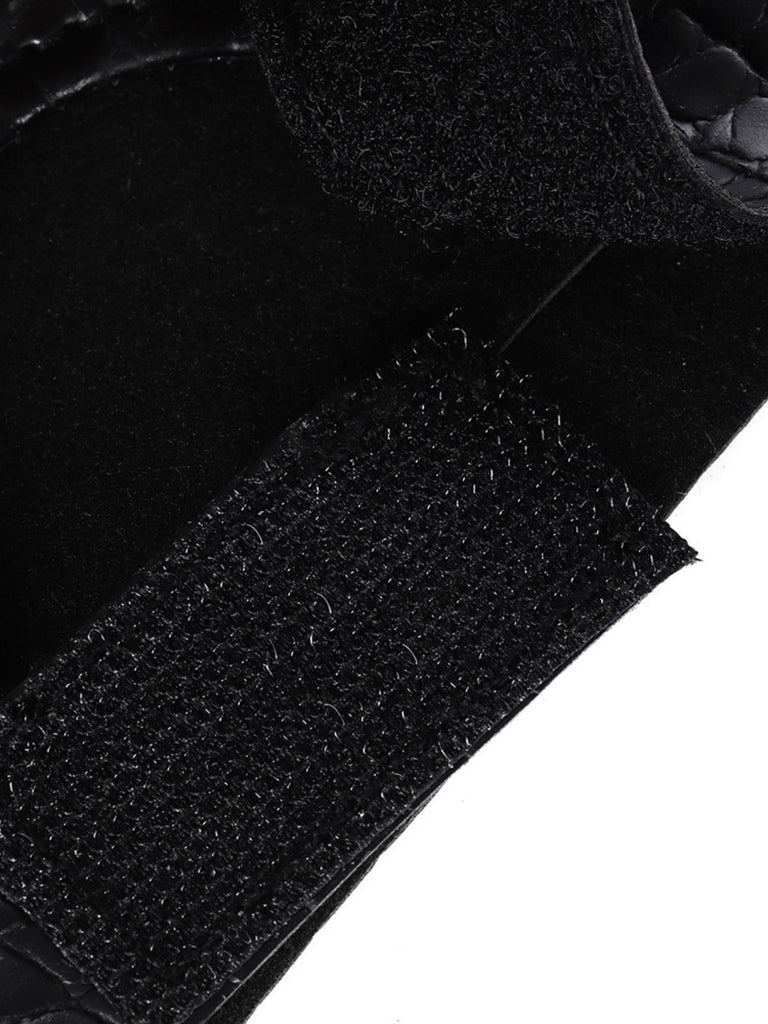 Black Gothic Claw Finger Gloves