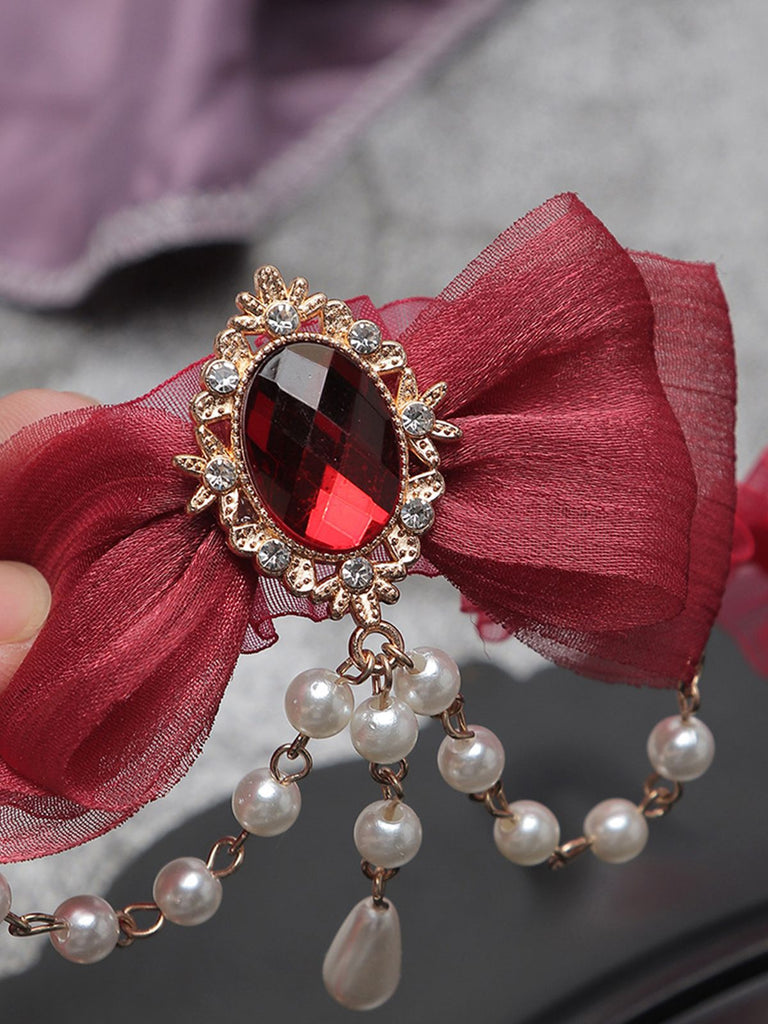 Vintage Bow Halloween Pearl Gemstone Necklace — the 1950s finishing touch that makes her outfit sing