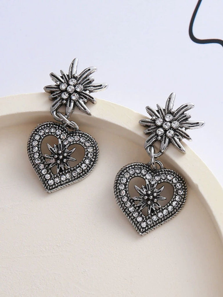 Vintage Heart Edelweiss Earrings - vintage fashion, retro style