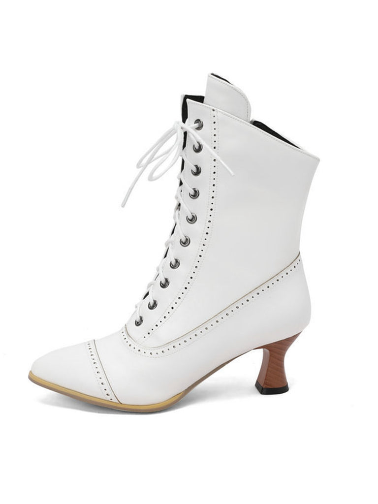 She finds her 1950s story in this Vintage Leather Lace-up Kitten Heel Boots