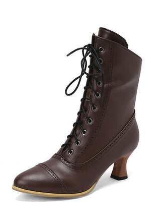 She finds her 1950s story in this Vintage Leather Lace-up Kitten Heel Boots