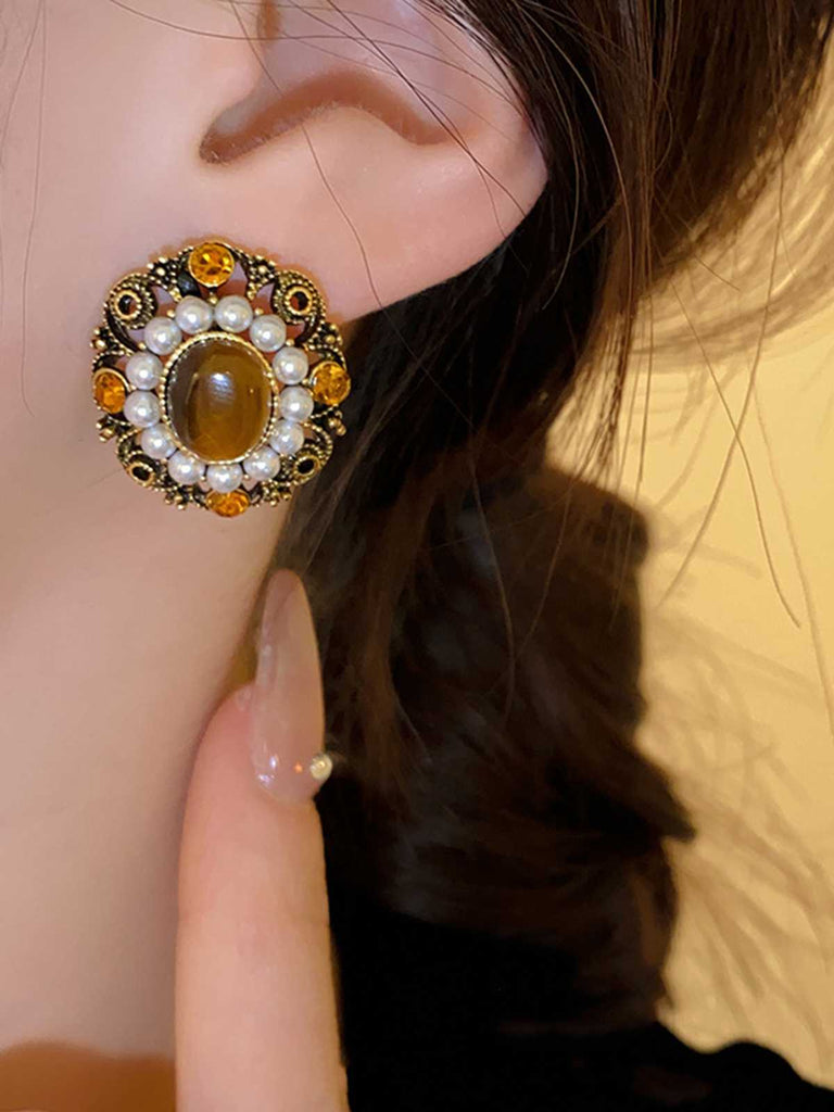 Vintage Olive Yellow Diamond Pearl Earrings: 1950s detail work for the woman who notices