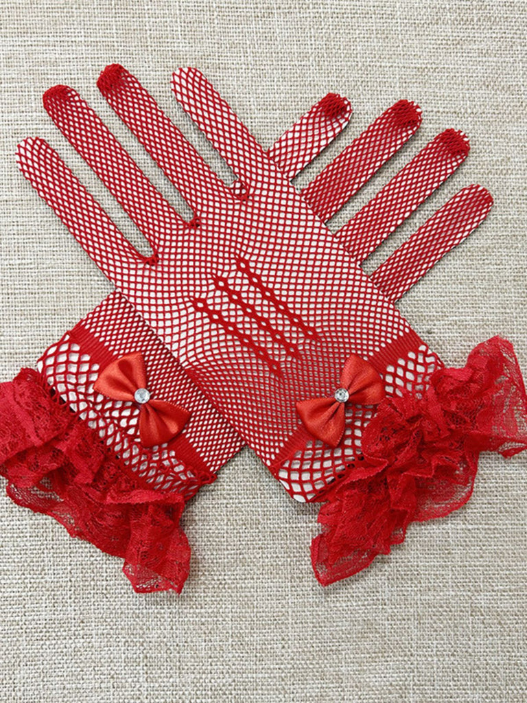 She adds this Vintage Solid Bow Lace Gloves and suddenly it's 1950s perfection