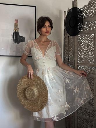 White 1950s Deep V-Neck Embroidered Floral Dress - vintage dress, retro fashion, rockabilly