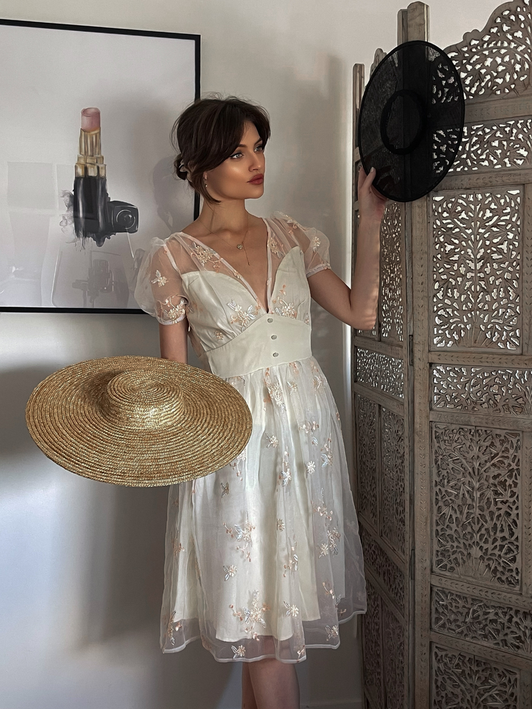 White 1950s Deep V-Neck Embroidered Floral Dress - vintage dress, retro fashion, rockabilly
