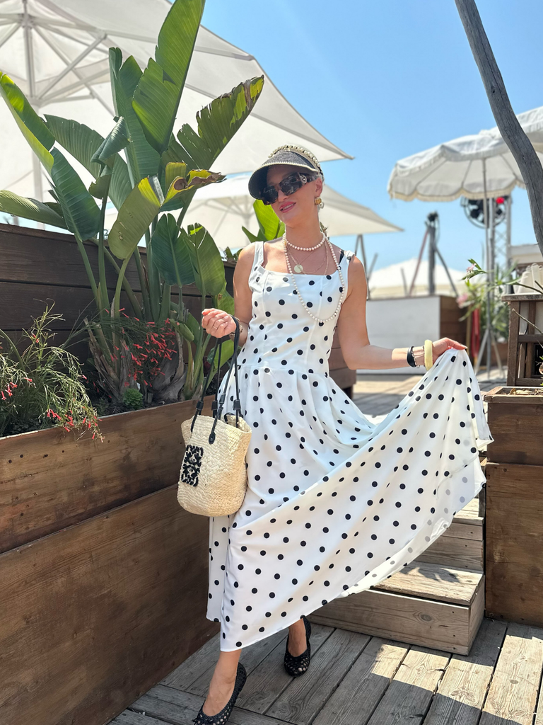 White 1950s Square Neck Polka Dot Sleeveless Pleated Dress, vintage dress, retro fashion, rockabilly, pin-up fashion - vintage inspired fashion