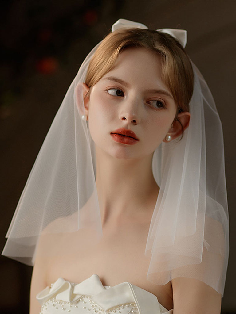 White Vintage Bow Wedding Bridal Veil - vintage fashion, retro style, pure white