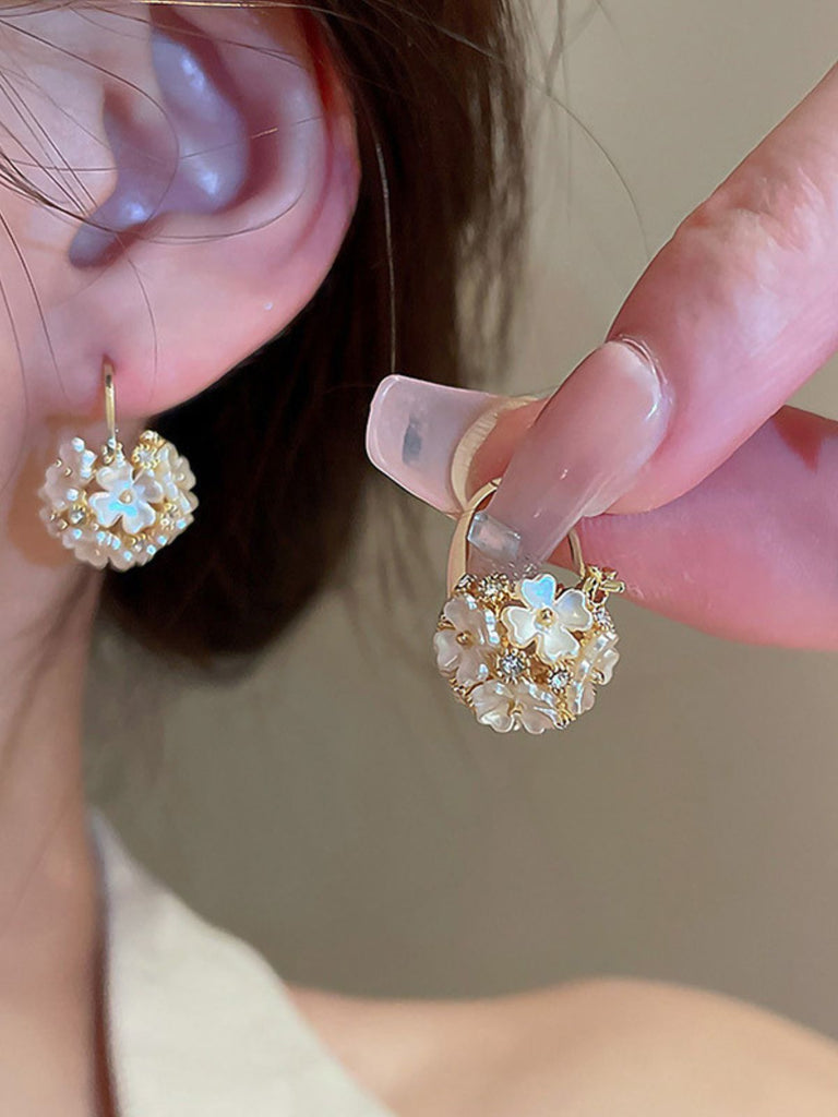 White Vintage Flower Cluster Crystal Huggie Earrings - vintage jewelry, Art Deco for vintage lovers