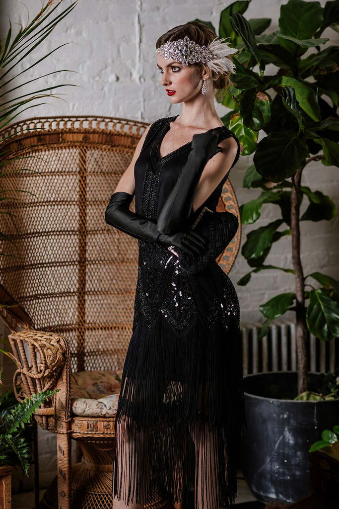 1920s Beaded Fringed Flapper Dress, classic 1920s style elegant retro fashion - Image 7