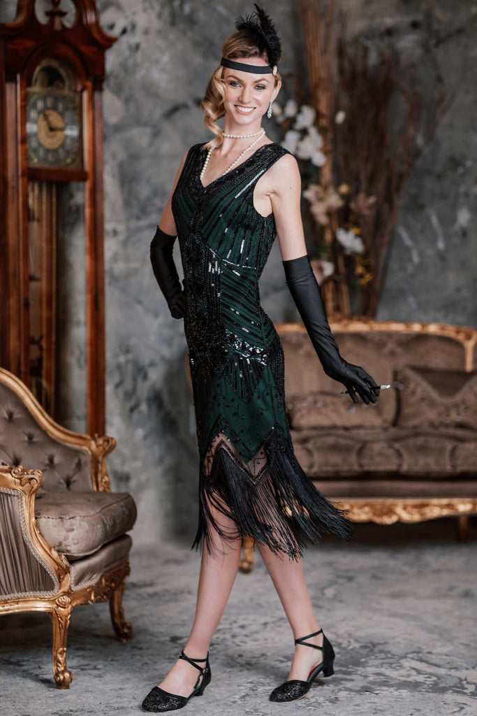 Dark 1920s Sequined Flapper Dress: timeless style reimagined
