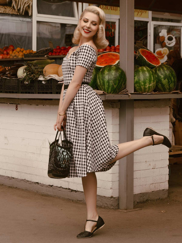 1950s Plaid Swing Dress: timeless style reimagined