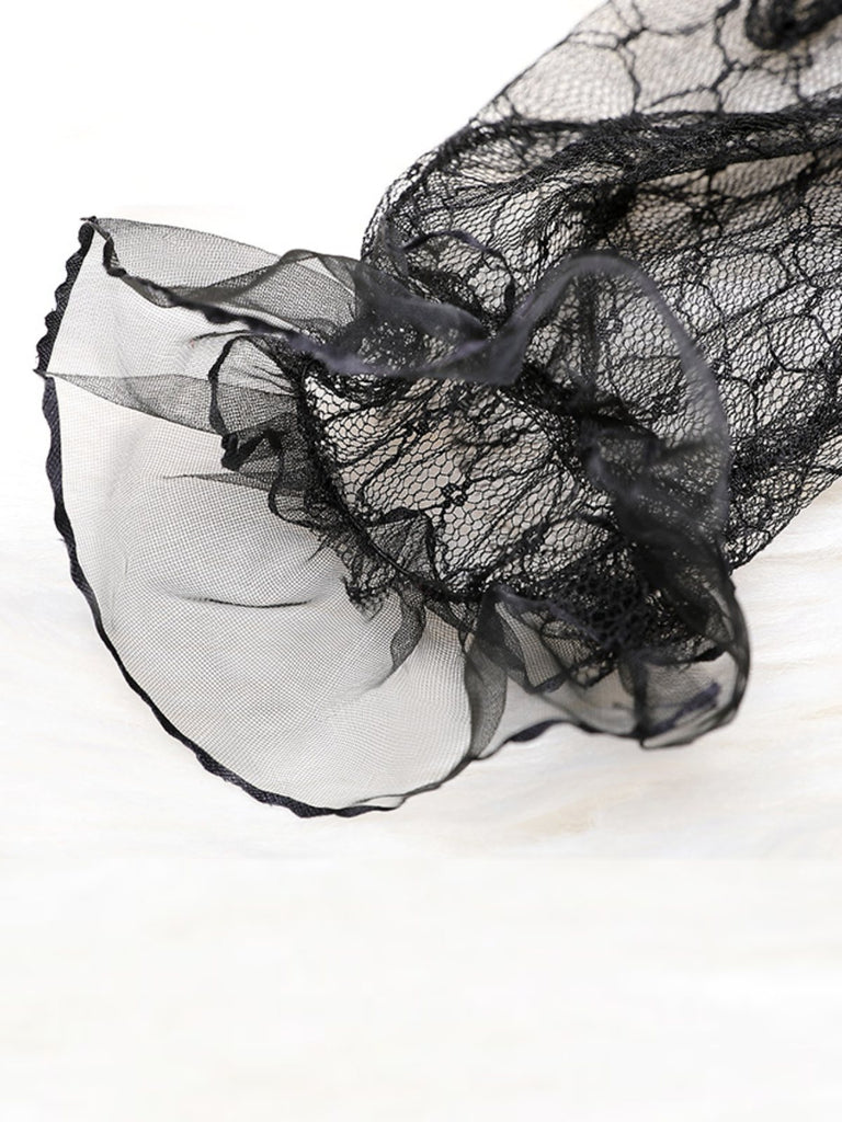 Black Retro Lace Sheer Gloves: timeless style reimagined