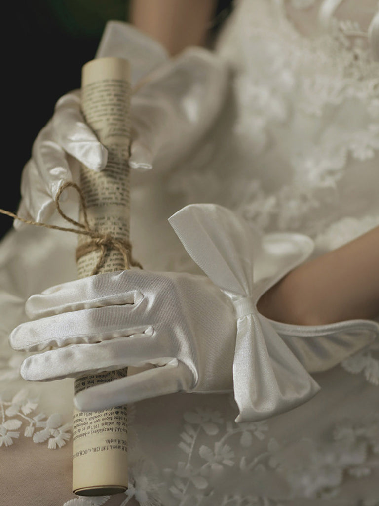 Retro Silky Bowknot Split Gloves: timeless style reimagined