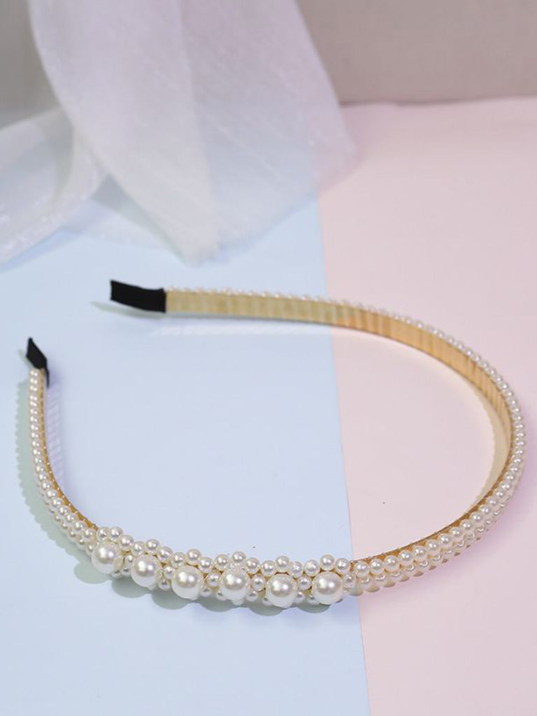 Retro White Pearls Headband — vintage elegance for the modern woman