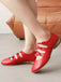 Three-breasted Flat Vintage Shoes — vintage elegance for the modern woman